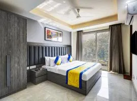 1BHK Suites Opp Marriott - Huda City Centre