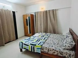 Bamboo Stays Vibrant 2bhk Apt Nr Jupiter Hsp