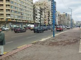 كليوباترا بحر اسكندرية