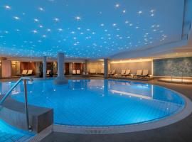 Hotel Sonnengut Wellness - Therme - Spa, отель в городе Бад-Бирнбах