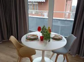 Sky View apartment with Swimming pool, AC, Wifi, M2