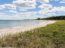 Großes Ferienhaus auf Gotland 700 Meter zum Meer, hotel di Ljugarn