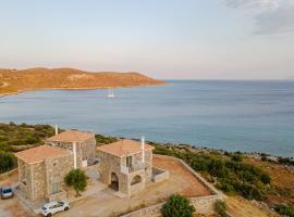 Katerina's Villas - Monemvasia Beachfront Stone Paradise、モネンバシアのホテル