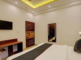 Hotel Royal Nysha Plaza Near IGI Airport Delhi, hotel 4 bintang di New Delhi