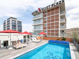 Hotel Velvet Plaza, hotel u gradu Gvadalahara