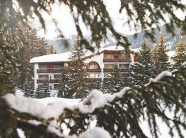 Hotel Waldhuus, hotel di Davos