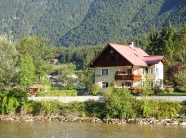 Haus Bergblick, hotel i Obertraun