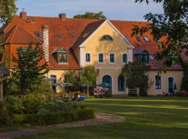 Das Gutshaus Solzow Mecklenburgische Seenplatte Müritz, invalidom dostopen hotel v mestu Solzow