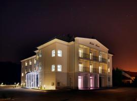 Hotel Raca, hotel u gradu Sesvete