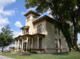 The Pepin Mansion B&B on Mansion Row - 10 min to start of the Bourbon Trail, hotel en New Albany