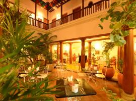 Maison Perumal Pondicherry - a CGH Earth Experience, Familienhotel in Puducherry