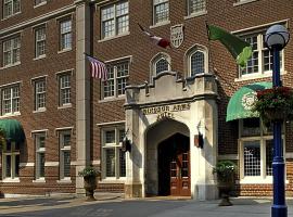 Windsor Arms Hotel, hotel em Toronto