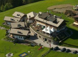 Maierl-Alm & Maierl-Chalets, teenindusega apartement sihtkohas Kirchberg in Tirol