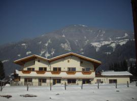 Ferienhaus Zillertal, hotel en Stumm