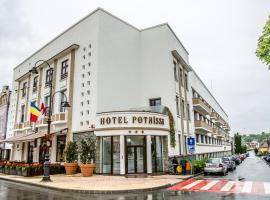 Potaissa Hotel, hotelli kohteessa Turda