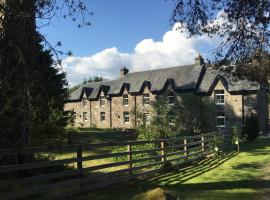 Ewich House B&B, hotel amb jacuzzi a Crianlarich