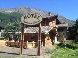 Hotel Chateau Blanc, hótel í La Thuile