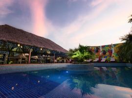 The Espiritu, hotel em Luganville