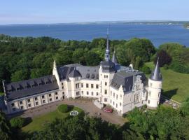 Schlosshotel Ralswiek, hôtel à Ralswiek