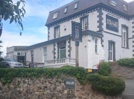 The Menai Hotel and Bar: Bangor şehrinde bir otel