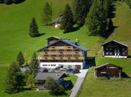 Hotel Alpenrose, hotel di Gargellen