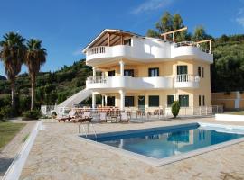 Villa Alex, hotel a Riza