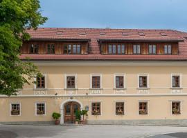 Alte Post, hotel a Feistritz an der Gail