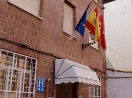 Hotel Cuatro Caños, hotel sa Alcalá de Henares