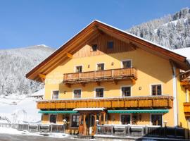 Hotel Tolderhof, Hotel in Innichen