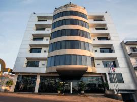 Asunción Gran Hotel, hotel di Ciudad del Este