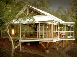 Bombah Point Eco Cottages, Hotel in Bulahdelah