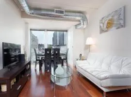 Fantastic Philly Fully Furnished Apartments