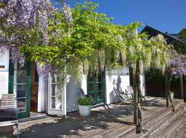 Karnelund Krog & Rum, hotel vicino alla spiaggia a Simrishamn