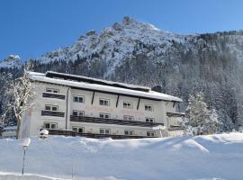 Alpenhaus Montafon by Pferd auf Wolke, viešbutis mieste Gargellen