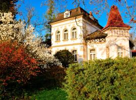 Hotel Zámeček na Čeladné, hotel Čeladnában