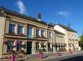 Logis La Sapinière, hotel v mestu Remilly-Aillicourt