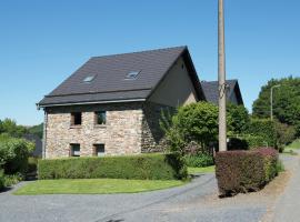 Spacious Cottage with Sauna in Lib mont, hotel a Waimes