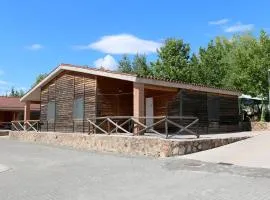 Hostal - Bungalows Camping Cáceres