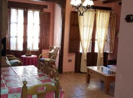 Apartamentos Rurales Tauro, hotel u gradu 'Cabezuela del Valle'