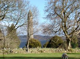 Glendalough International Youth Hostel, hotel v mestu Laragh