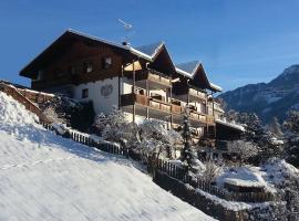 Garni Alba Bed & Breakfast, hotelli kohteessa Ortisei