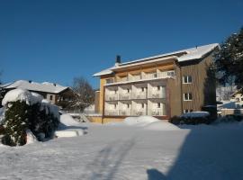 Familienhotel Adler, hotel v destinaci Lingenau