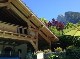 Chambres d'hôtes de charme Douglas, khách sạn ở Samoëns