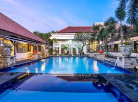 Inna Bali Heritage Hotel: Denpasar şehrinde bir otel