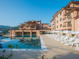 Park Hotel and SPA Vella Hills, hotel con piscina en Velingrad