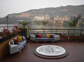 Lavasa Lake Palace, hotel Lavasában