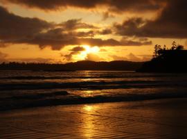 Mackenzie Beach Resort, penginapan layan diri di Tofino