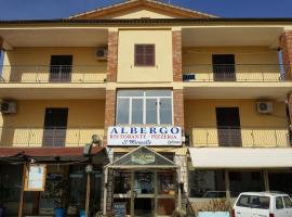 Il Miravalle Ristorante & Camere, hotel u gradu 'Manciano'