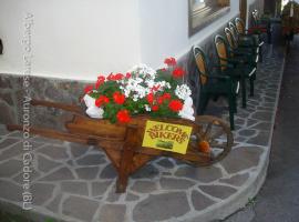 Albergo Larese, hotell i Auronzo di Cadore