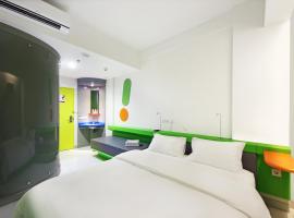 POP! Hotel BSD City Tangerang, hotell i Serpong